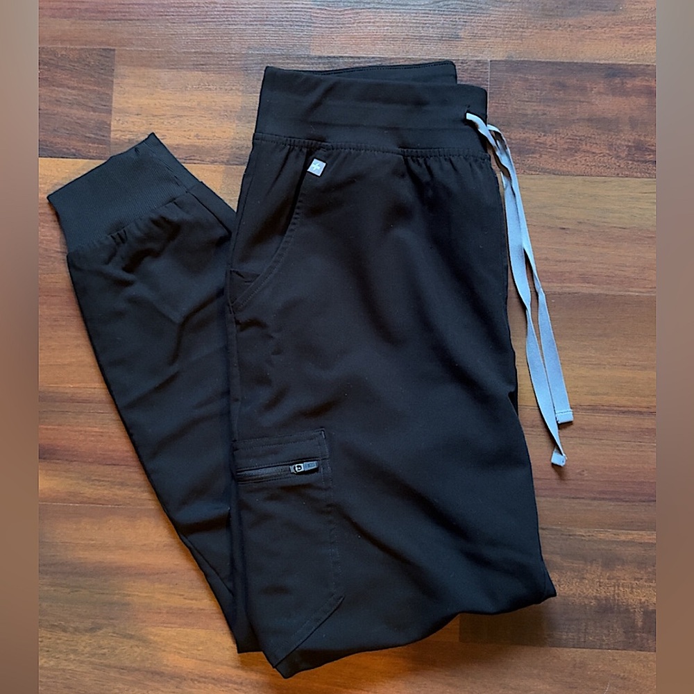 Figs Black High Waisted Zamora Jogger Scrubs